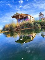 Uros Quechua Lodge
