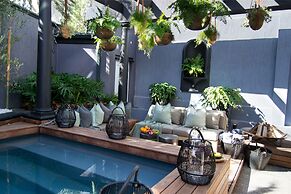 Seacliff Apartments