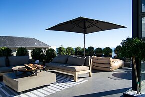 Seacliff Apartments