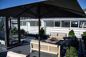 Seacliff Apartments