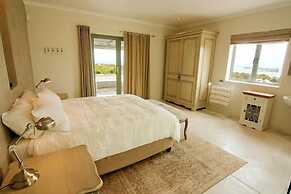 Bamboesbaai Beach House