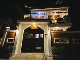 Hue 1962 Inn
