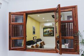 Hue 1962 Inn