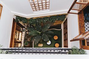 Hue 1962 Inn