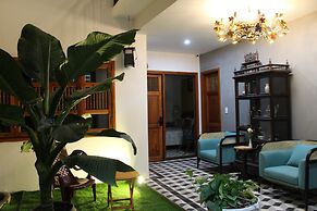 Hue 1962 Inn