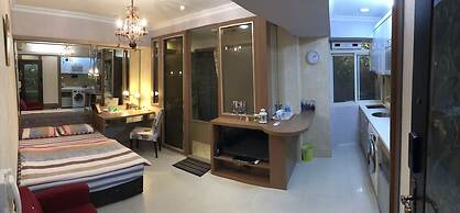 Dongqu Light Inn