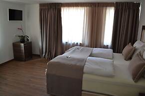 Myrsini Hotel