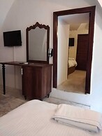 La Riva Konakları