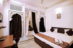 The Lake View Hotel – On Lake Pichola