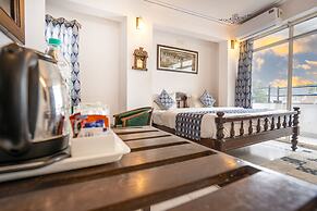 The Lake View Hotel – On Lake Pichola