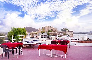 The Lake View Hotel – On Lake Pichola