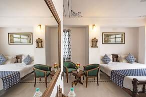 The Lake View Hotel – On Lake Pichola