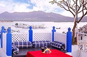The Lake View Hotel – On Lake Pichola