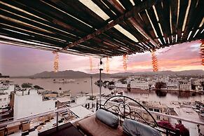The Lake View Hotel – On Lake Pichola