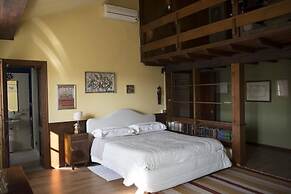 Palazzo Arrivabene B&B