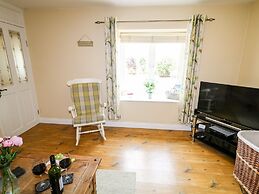 Whispering Willows - The Bungalow