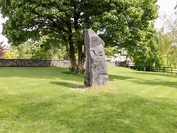 An Maide Bán