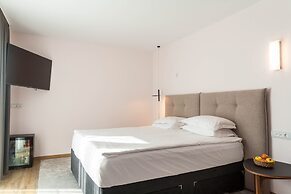 Amiral Hotel