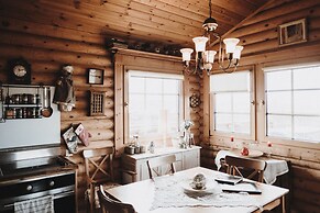 Log Cabin at White River