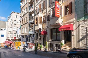 Opera House Hotel