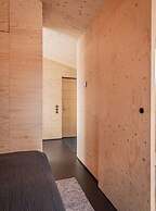 Aska Modern Cabin