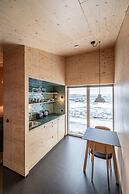Aska Modern Cabin
