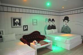 W Motel