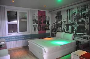 W Motel