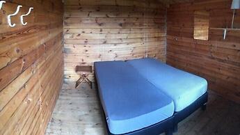 Hlid Huts
