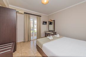 Porto Planos Beach Hotel
