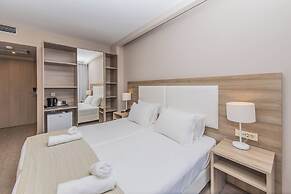 Porto Planos Beach Hotel