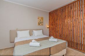 Porto Planos Beach Hotel