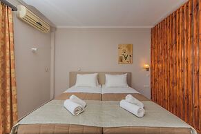 Porto Planos Beach Hotel