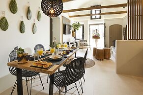 Floria Suites