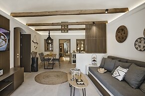 Floria Suites