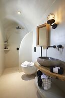 Floria Suites