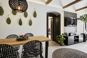 Floria Suites