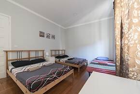 Room Gani - Hostel