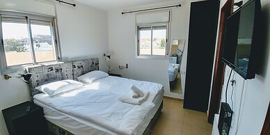 Jaffa's Penthouse Hostel
