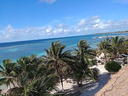 El Fuerte Beach Resort