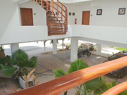 El Fuerte Beach Resort