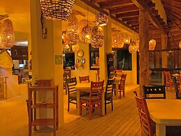 El Fuerte Beach Resort