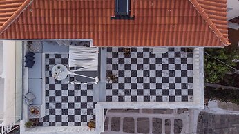 Camara Suites