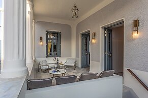 Camara Suites
