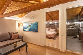 Camara Suites