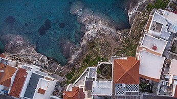 Camara Suites