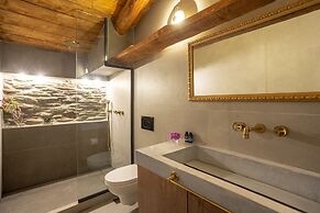 Camara Suites