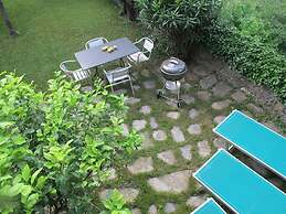 Oliveto Sleeps 4 With Private Garden