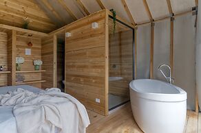 TEVA Glamping & Retreat