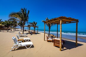 Hotel Punta Camarón Bungalows & Suites